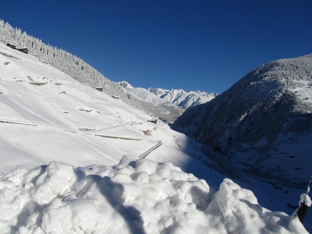 Hotel Cuntera Curaglia Kültér fotó